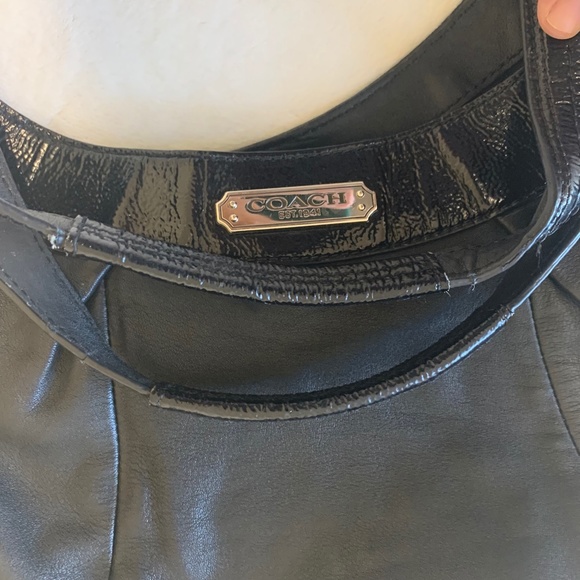 Coach Women's Leather Shoulder Handbag EST 1941 - Picture 10 of 10